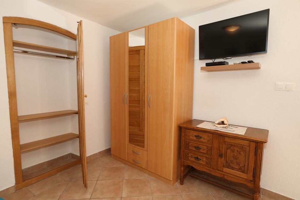 Studio Apartment Tea Baška Екстериор снимка